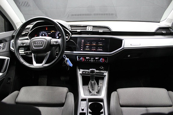 Audi Q3 13 of 20