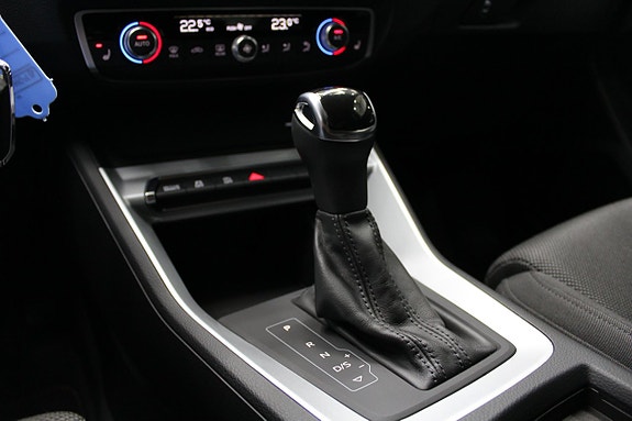 Audi Q3 11 of 20