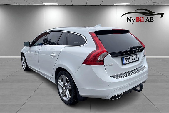 Volvo V60 3 of 12