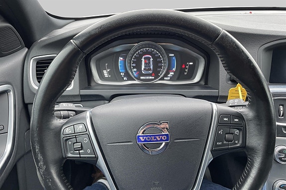 Volvo V60 9 of 12