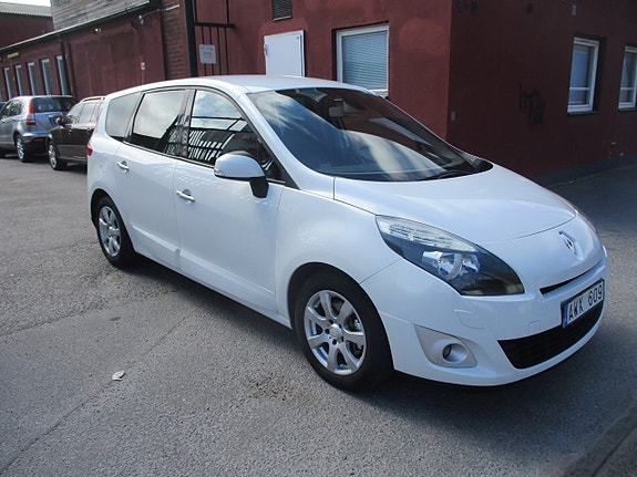 Renault Grand Scenic III 2 of 5