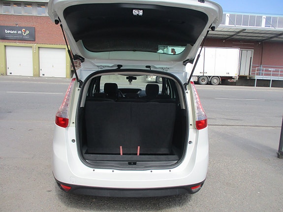 Renault Grand Scenic III 7 of 16