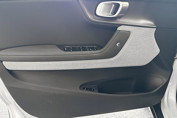 Polestar 2 23 of 25