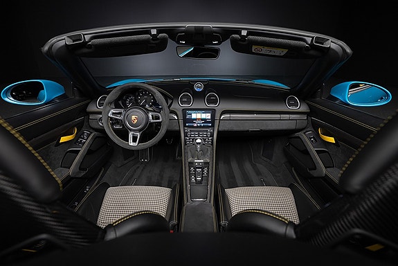 Porsche 718 Spyder 4 of 5