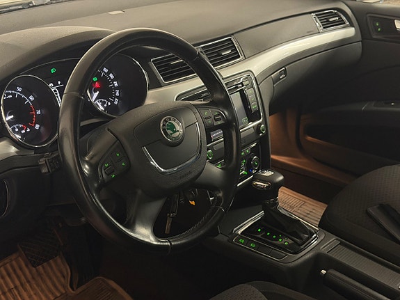 Skoda Superb 9 of 25