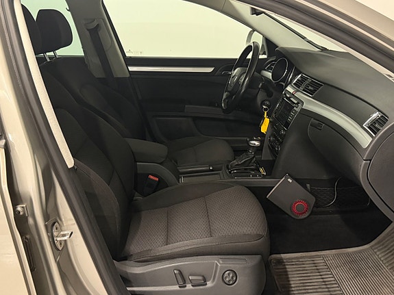 Skoda Superb 13 of 25