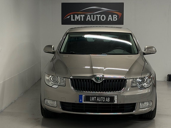 Skoda Superb 3 of 5