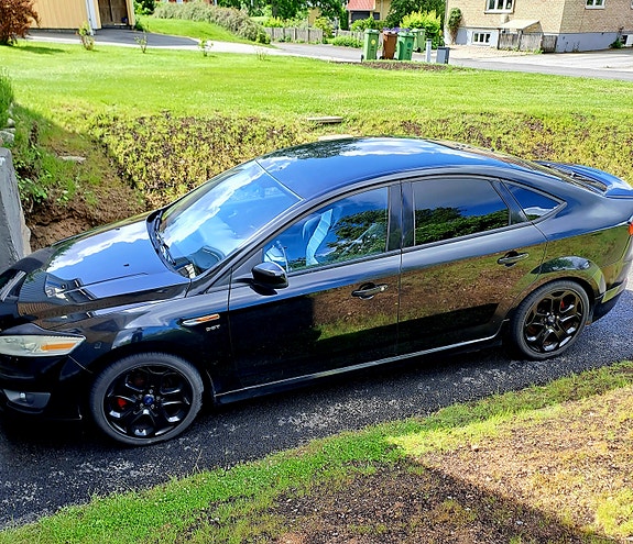 Ford Mondeo 2 of 5