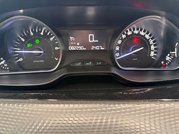 Peugeot 2008 19 of 21