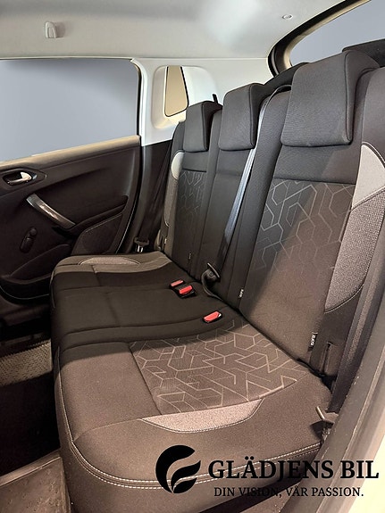 Peugeot 2008 11 of 21