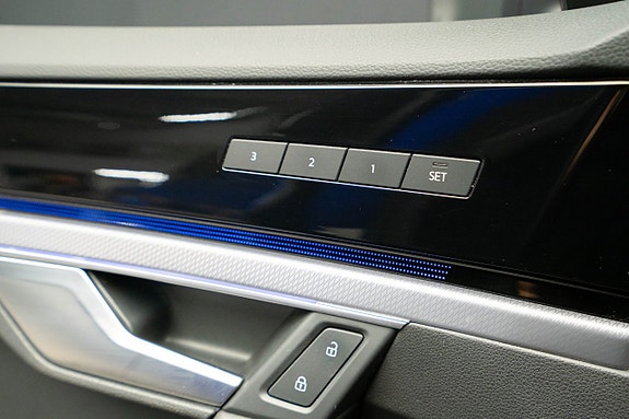 Volkswagen Touareg 16 of 30