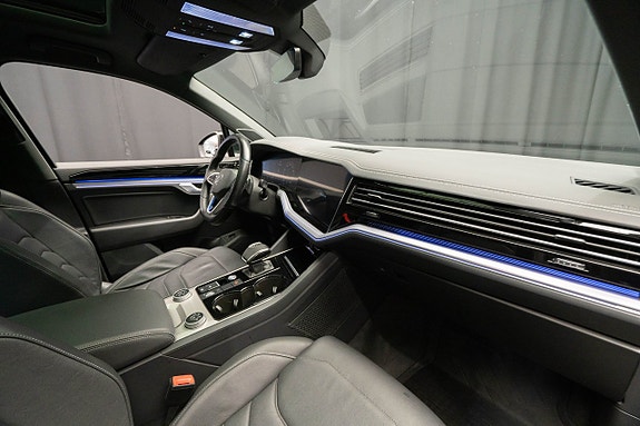 Volkswagen Touareg 19 of 30