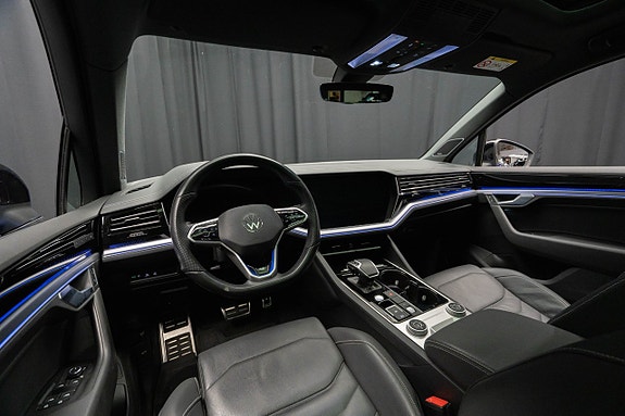 Volkswagen Touareg 12 of 30