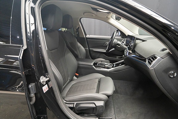BMW 320d 15 of 26