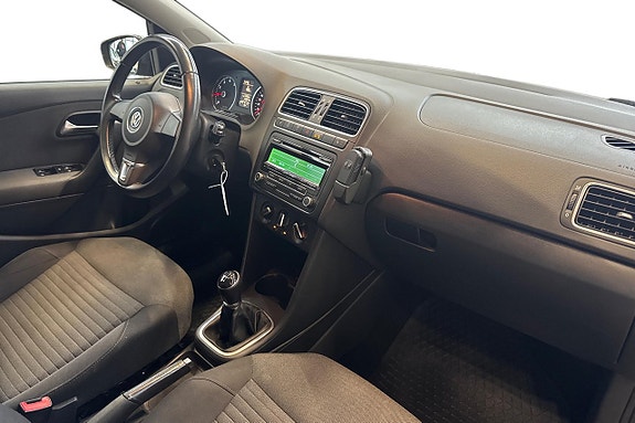 Volkswagen Polo 15 of 30