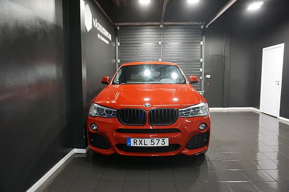 BMW X4 2 of 5
