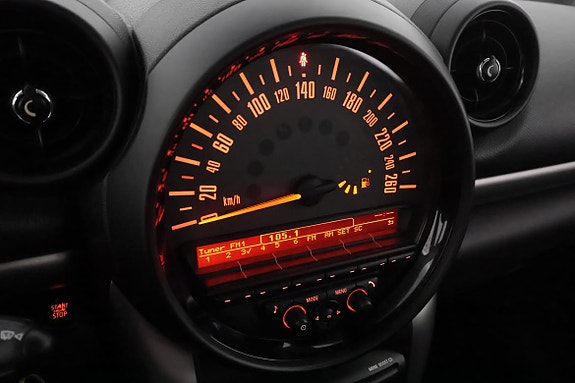 MINI Countryman Cooper 27 of 30