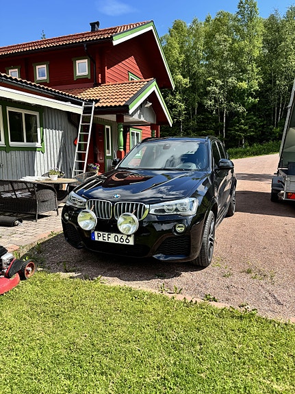 BMW X3 2 of 5