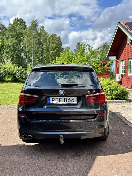 BMW X3 4 of 5