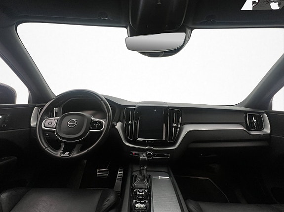 Volvo XC60 17 of 30