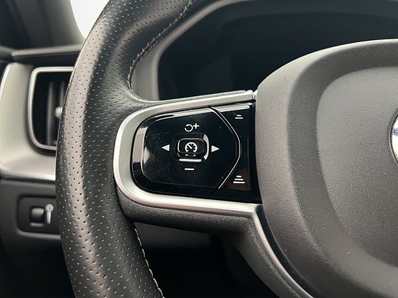 Volvo XC60 19 of 30