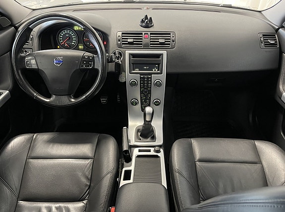 Volvo V50 8 of 15