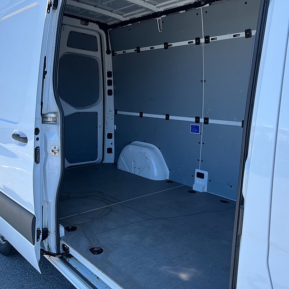 Mercedes-Benz Sprinter 211 12 of 13