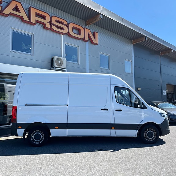 Mercedes-Benz Sprinter 211 4 of 13