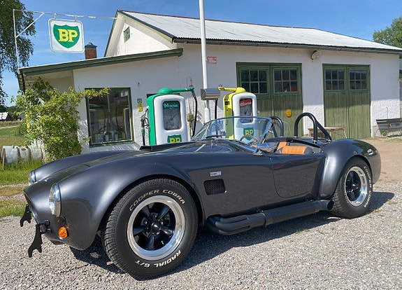 AC Cobra 3 of 5