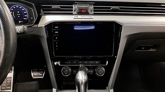 Volkswagen Passat 9 of 13