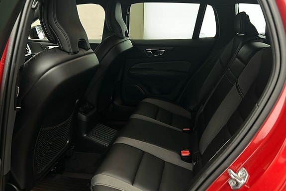 Volvo V60 13 of 27
