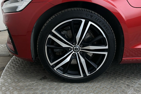 Volvo V60 12 of 27