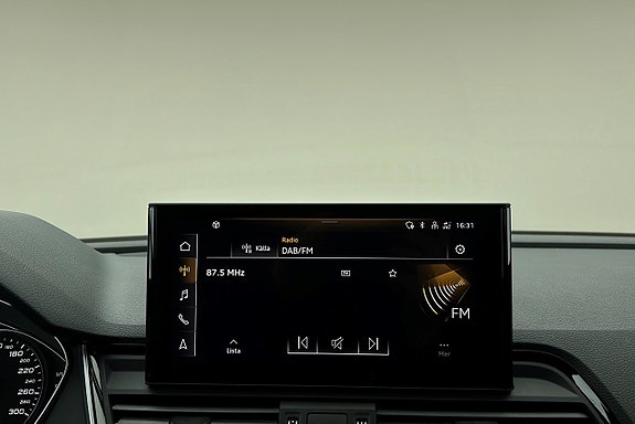 Audi Q5 8 of 26