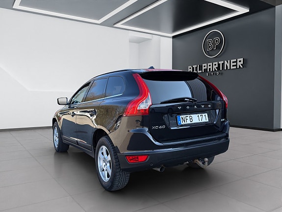 Volvo XC60 6 of 15