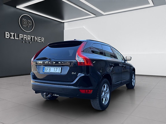 Volvo XC60 4 of 15