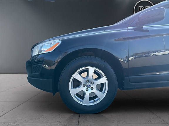 Volvo XC60 15 of 15