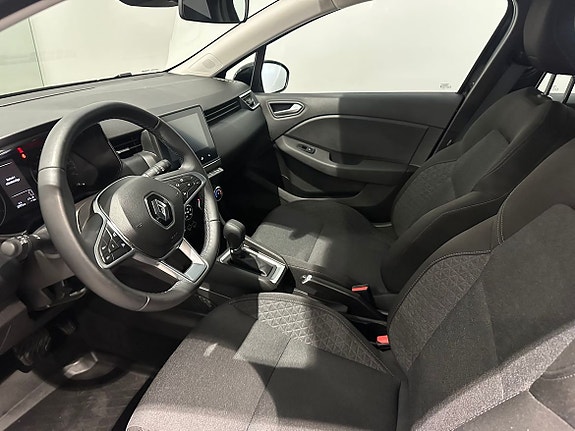 Renault Clio 9 of 15