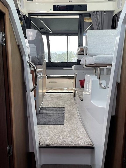 Jeanneau Merry Fisher 895 2022 Finland 11 of 12