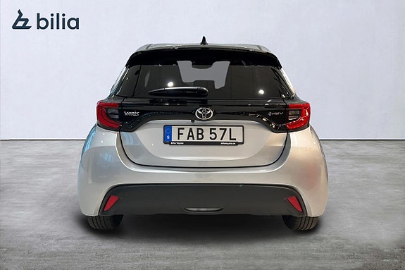 Toyota Yaris 5 of 5