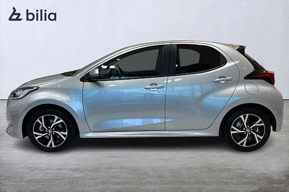 Toyota Yaris 3 of 5