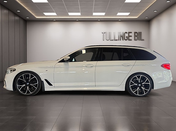 BMW 520d 2 of 5