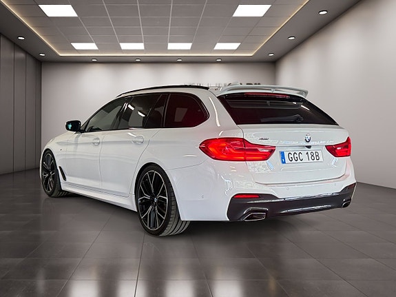 BMW 520d 3 of 5