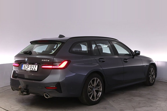 BMW 330e 5 of 27