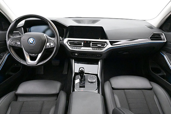 BMW 330e 6 of 27