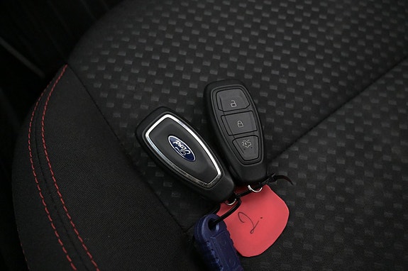 Ford Kuga 18 of 27