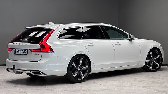 Volvo V90 15 of 19