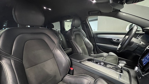 Volvo V90 8 of 19