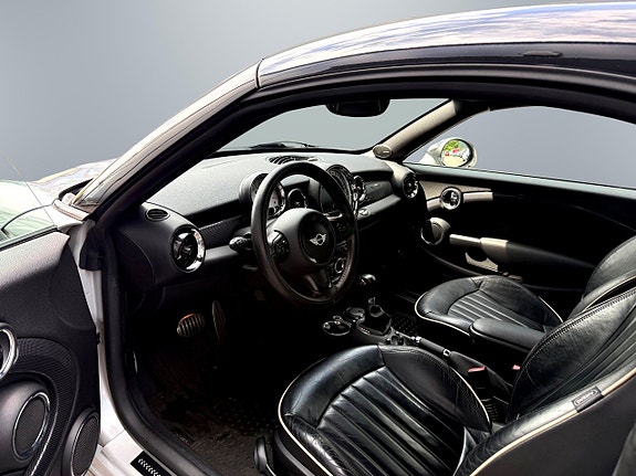 MINI Coupé Cooper S 6 of 7