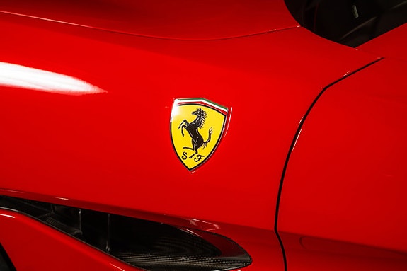 Ferrari Portofino 6 of 13