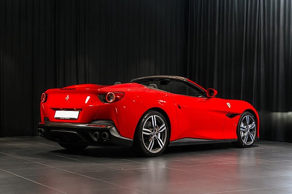 Ferrari Portofino 4 of 13